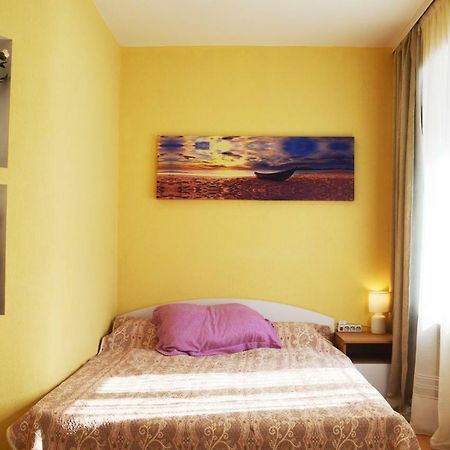 Owl Home Odessa Cozy Spacious Apartment In A Quiet Center Between Deribasovskaya And Privoz Luaran gambar