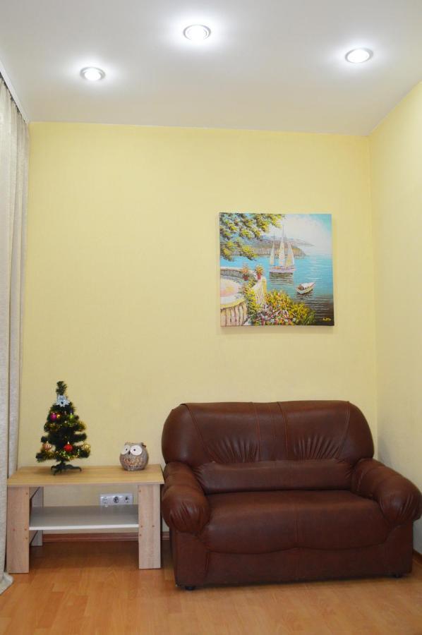 Owl Home Odessa Cozy Spacious Apartment In A Quiet Center Between Deribasovskaya And Privoz Luaran gambar