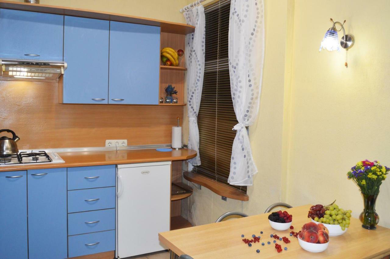 Owl Home Odessa Cozy Spacious Apartment In A Quiet Center Between Deribasovskaya And Privoz Luaran gambar
