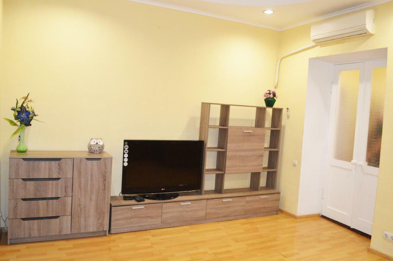 Owl Home Odessa Cozy Spacious Apartment In A Quiet Center Between Deribasovskaya And Privoz Luaran gambar